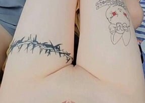 Vy Tran соблазняет своего брата супер сексуальным нарядом